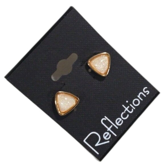 Elegant Gold tone Triangle Stone Stud Earrings Stylish Womne's Fashion Jewlery - Picture 9 of 10